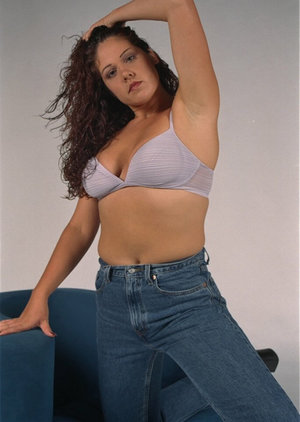 18 year old girl sexys her sisters boyfriend and sends her the selfie as proof